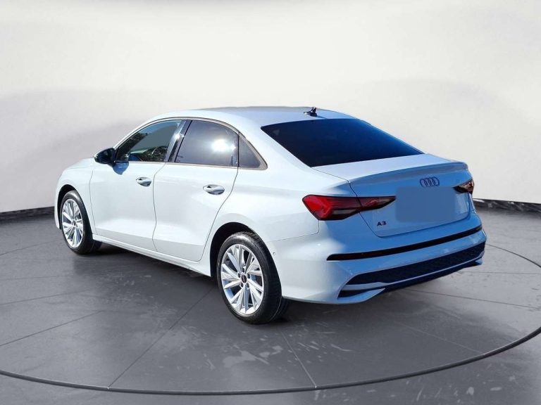 Audi A3 30 TFSI S tronic advanced - photo 2