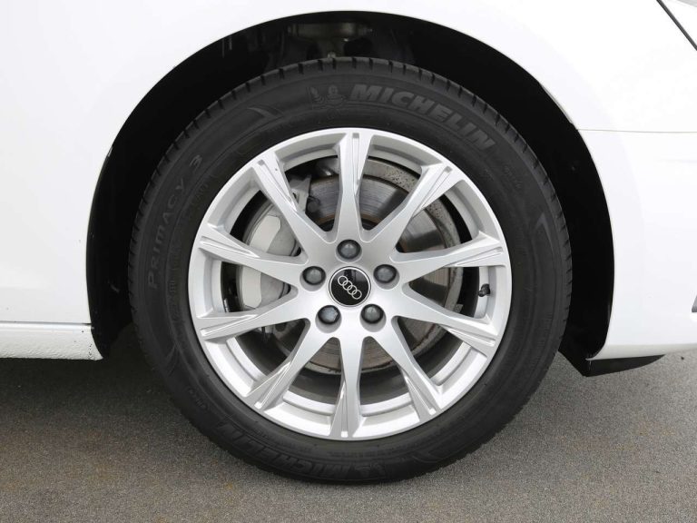 Audi A4 Avant 40 TDI S tronic - photo 13