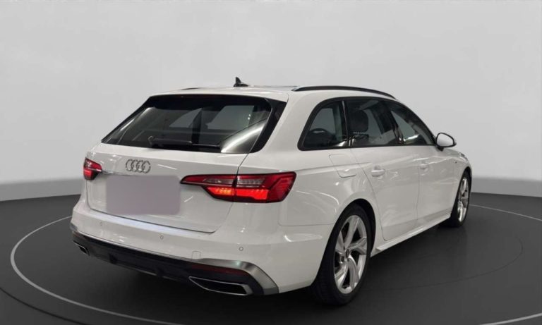 Audi A4 Avant 40 TFSI S tronic S line - photo 2