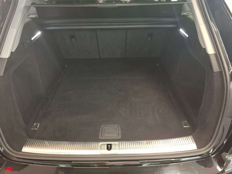 Audi A4 Avant 40 TDI quattro S line - photo 9