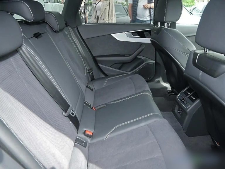 Audi A4 Avant 45 TFSI quattro S line - photo 5