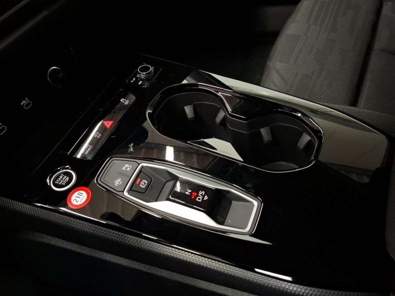 Audi A5 Avant TFSI e quattro S tronic - photo 9