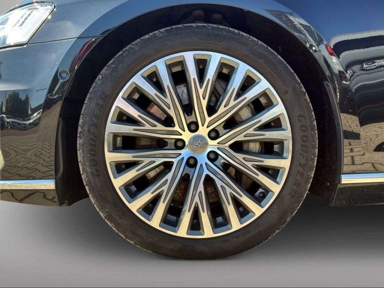 Audi A8 60 TFSI e quattro - photo 18