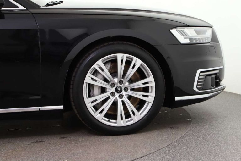 Audi A8 60 TFSI e quattro - photo 4
