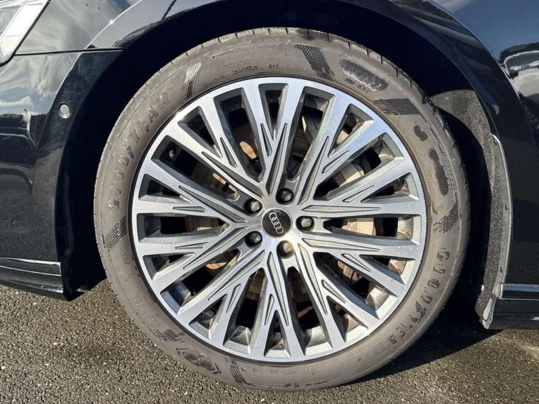 Audi A8 60 TFSI e quattro - photo 11