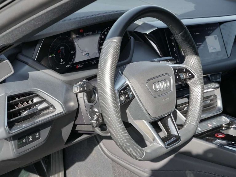 Audi e-tron GT quattro - photo 17