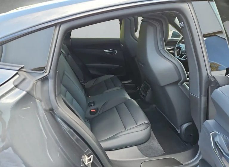 Audi e-tron GT quattro - photo 12