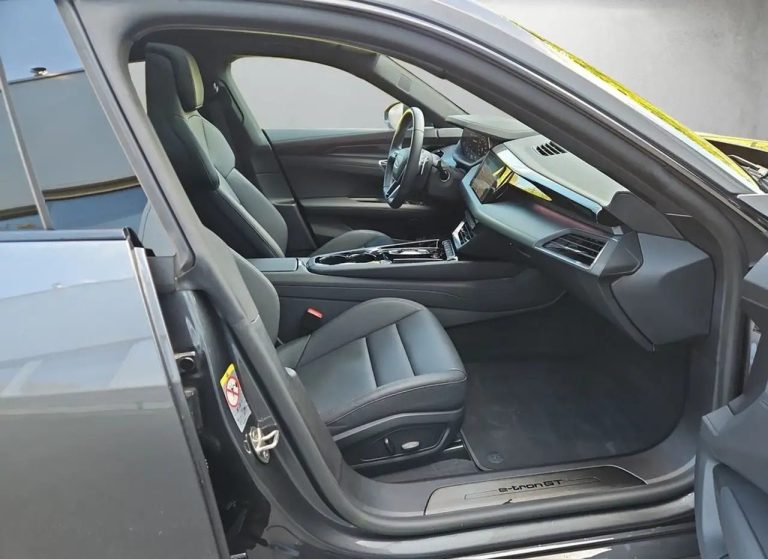 Audi e-tron GT quattro - photo 13