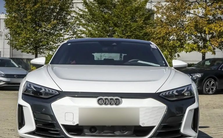 Audi e-tron GT quattro - photo 2