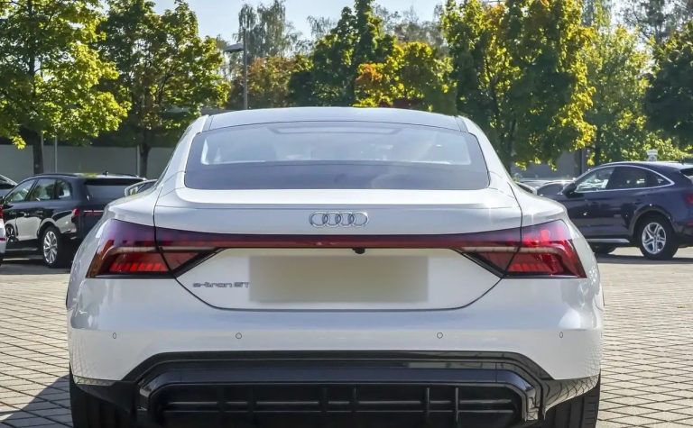 Audi e-tron GT quattro - photo 5
