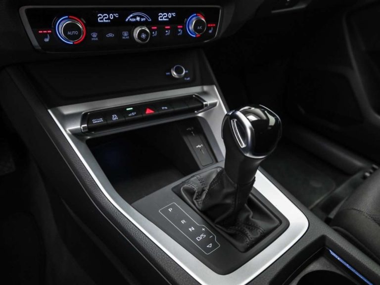 Audi Q3 Sportback 45 TFSI e S tronic - photo 11