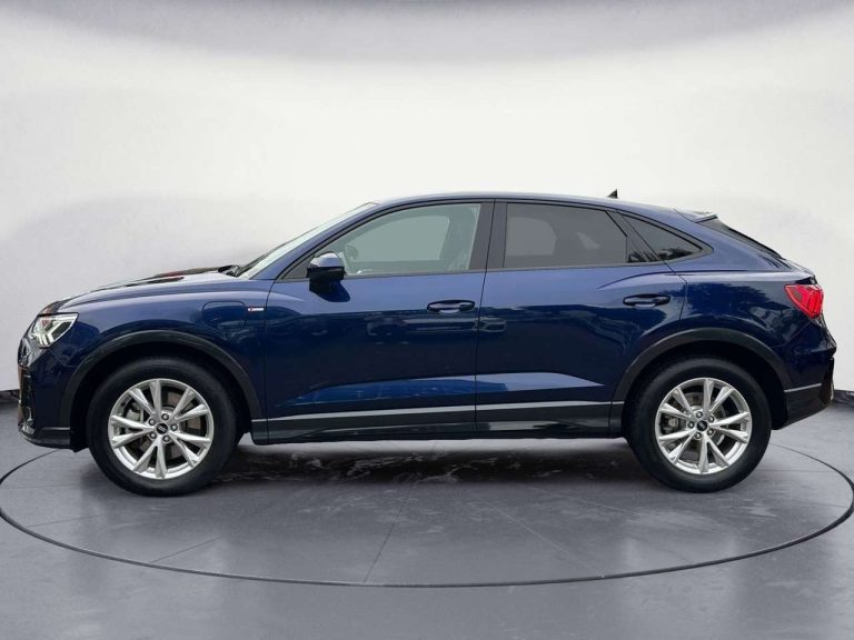 Audi Q3 Sportback 45 TFSI e S line - photo 3