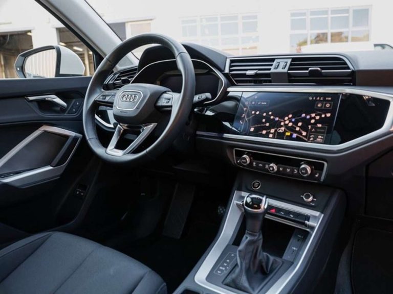 Audi Q3 45 TFSI e S tronic - photo 8