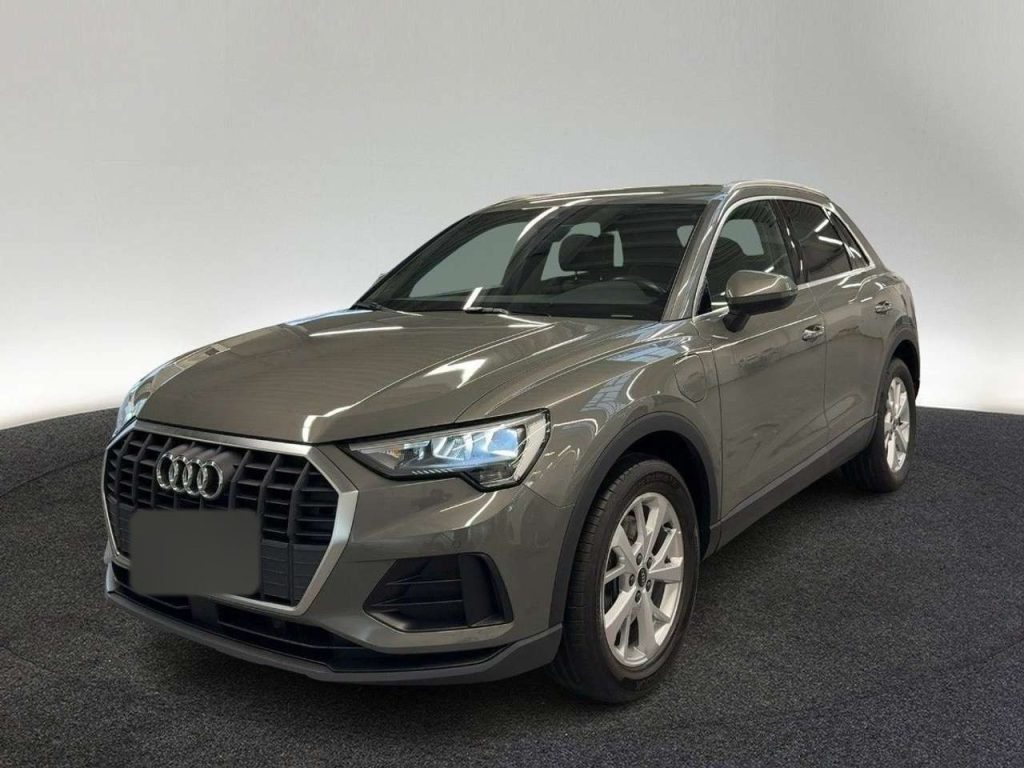 Audi Q3 45 TFSI e S line