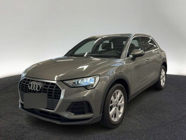 Audi Q3 45 TFSI e S line