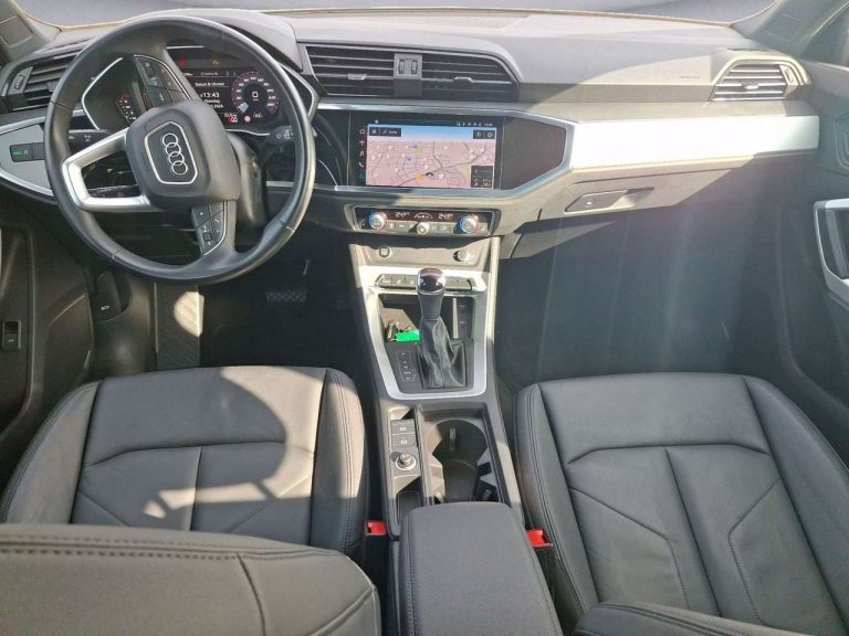 Audi Q3 35 TDI quattro S tronic - photo 10