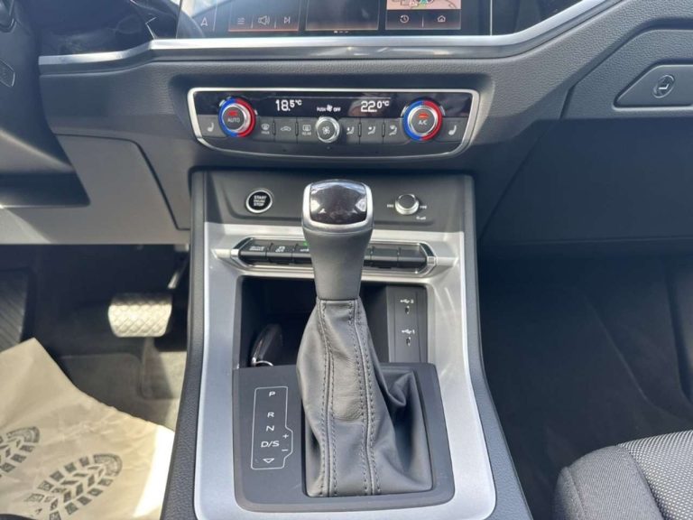 Audi Q3 45 TFSI e S tronic - photo 10
