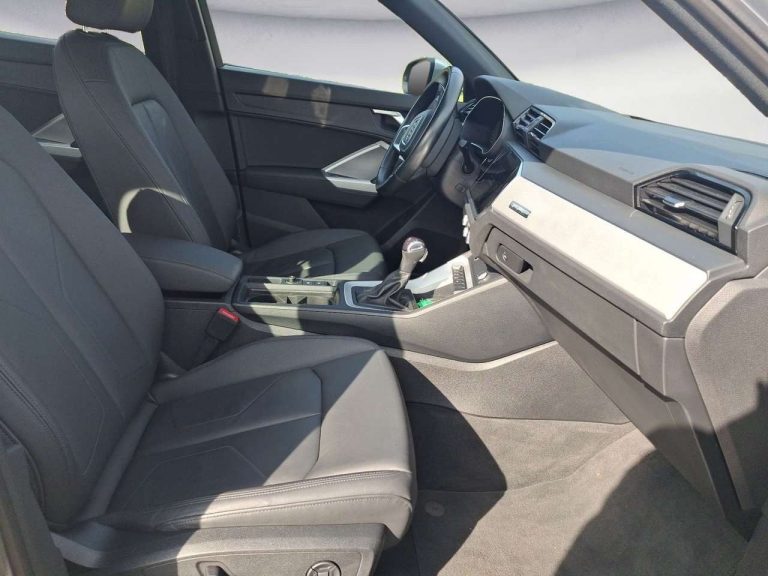 Audi Q3 35 TDI quattro S tronic - photo 11