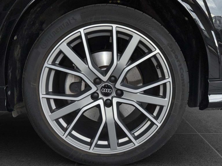 Audi Q3 45 TFSI e S tronic S line - photo 11