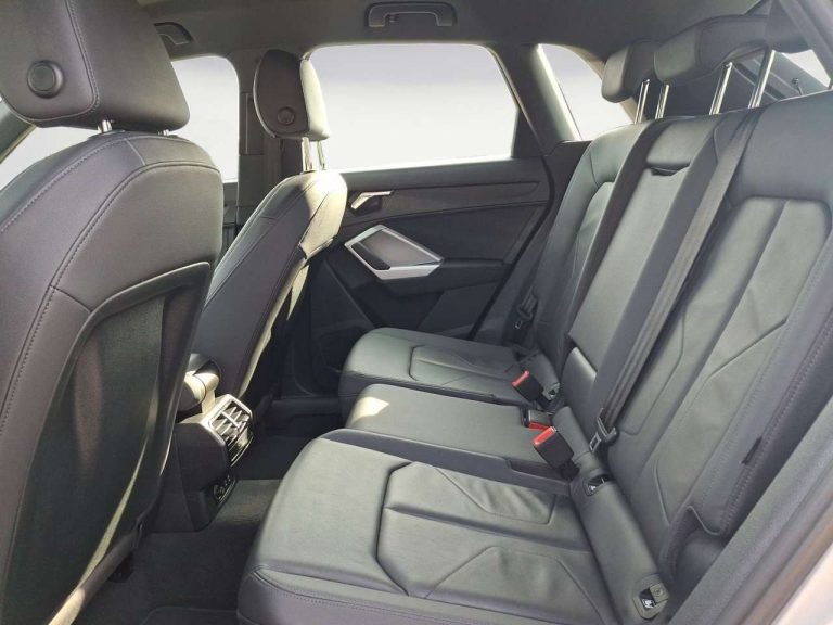 Audi Q3 35 TDI quattro S tronic - photo 12