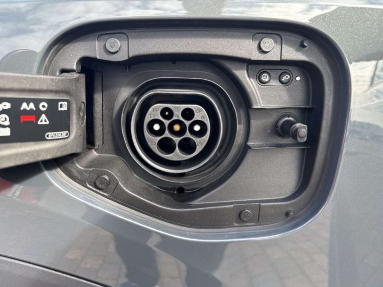 Audi Q3 45 TFSI e S tronic - photo 13