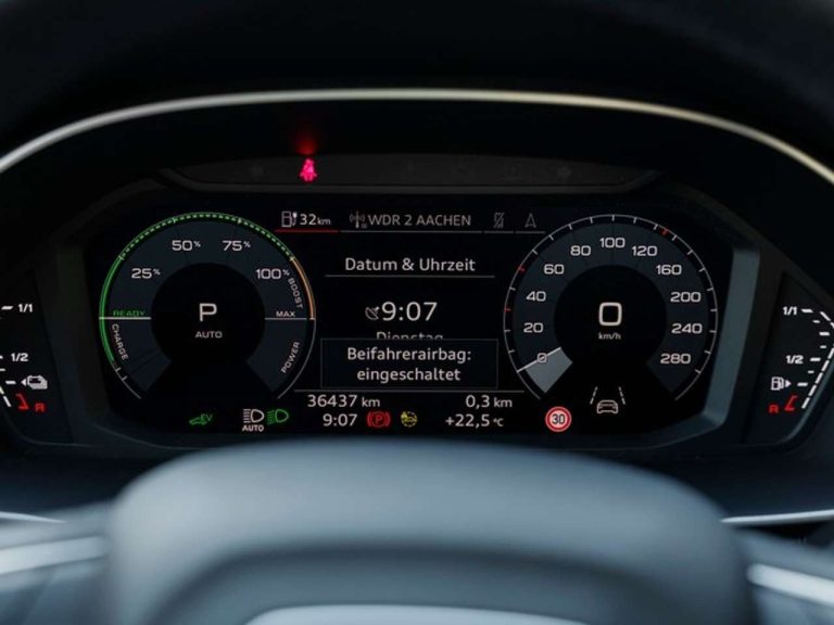 Audi Q3 45 TFSI e S tronic - photo 13