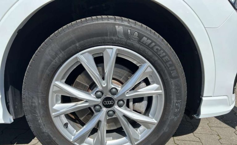 Audi Q3 45 TFSI e S tronic S line - photo 14