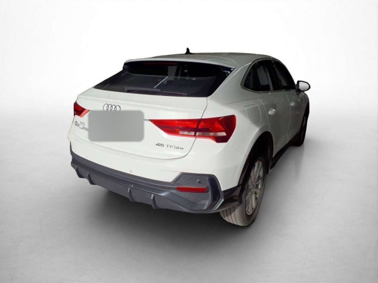 Audi Q3 45 TFSI e S tronic - photo 2