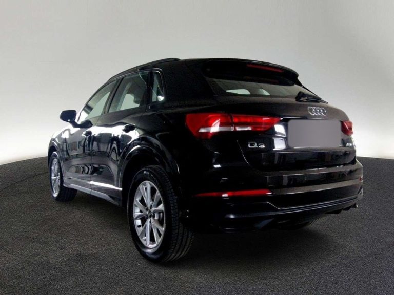 Audi Q3 45 TFSI e S tronic S line - photo 3