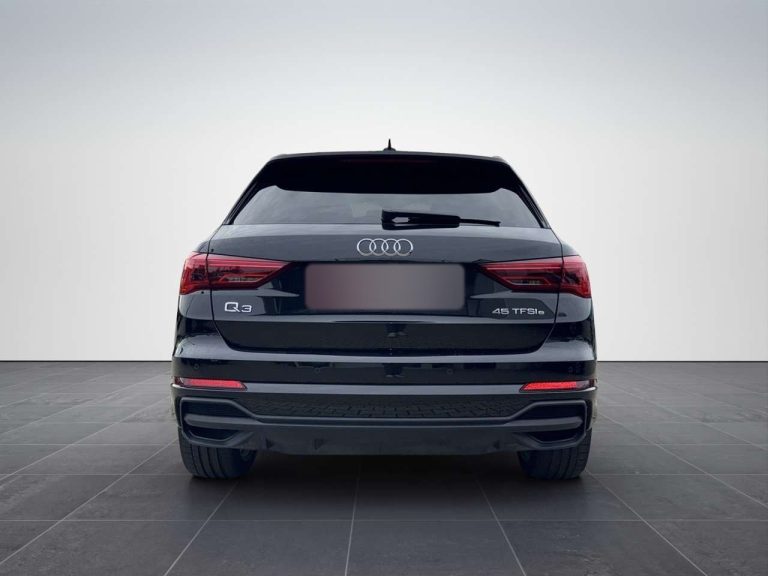 Audi Q3 45 TFSI e S tronic S line - photo 4