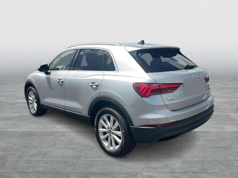 Audi Q3 45 TFSI e S tronic - photo 4