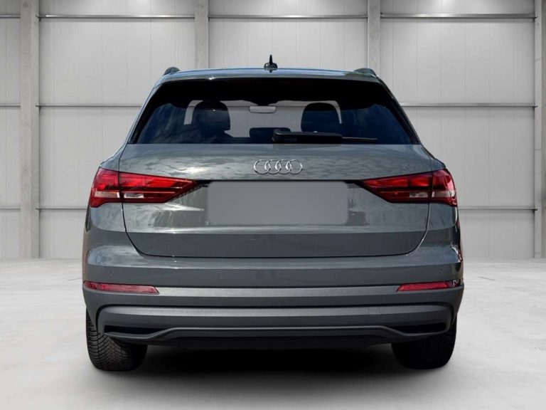 Audi Q3 45 TFSI e S tronic - photo 4
