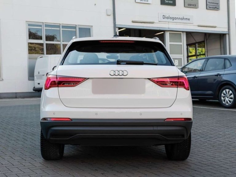 Audi Q3 45 TFSI e S tronic - photo 4