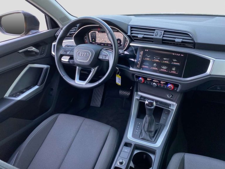 Audi Q3 45 TFSI e S tronic - photo 5