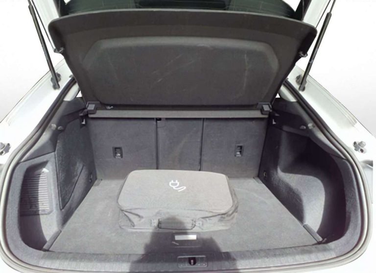 Audi Q3 45 TFSI e S tronic - photo 8