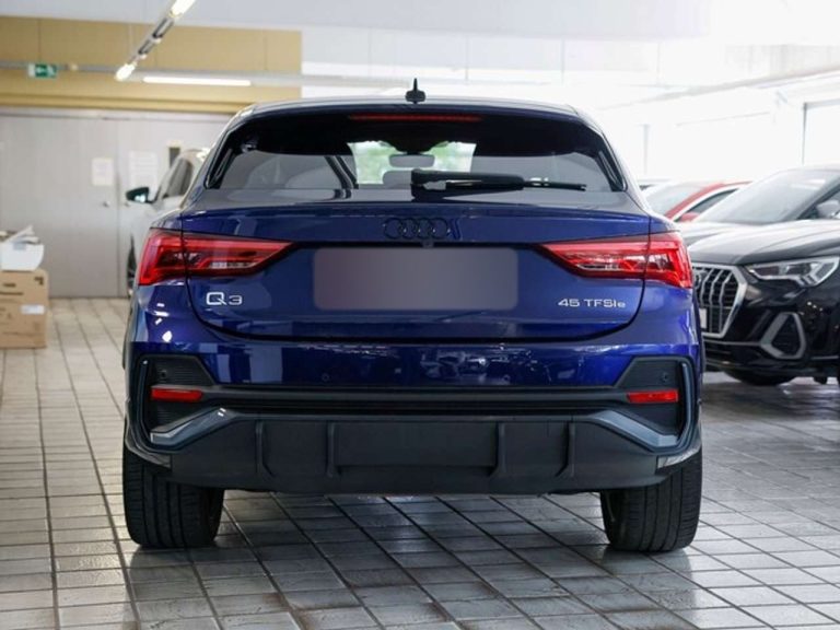 Audi Q3 Sportback 45 TFSI e S line - photo 8