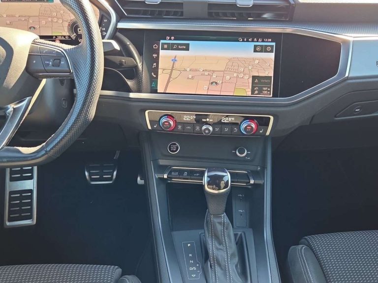 Audi Q3 45 TFSI e S tronic S line - photo 9