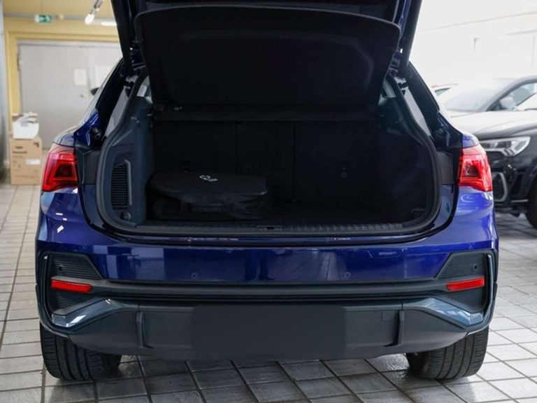 Audi Q3 Sportback 45 TFSI e S line - photo 9