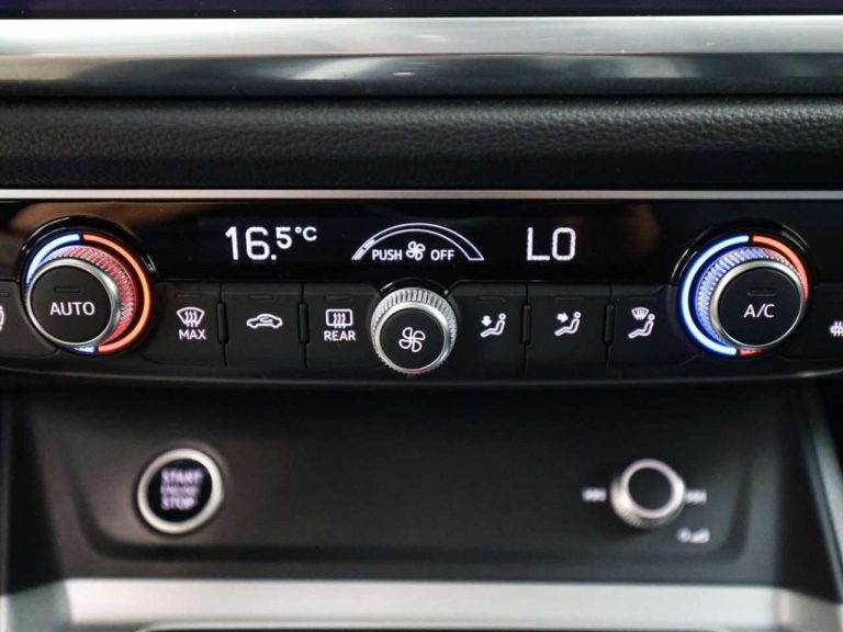 Audi Q3 Sportback 35 TFSI S tronic S line - photo 10