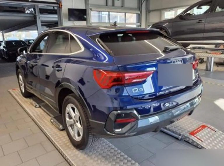 Audi Q3 Sportback 40 TDI quattro S line - photo 2
