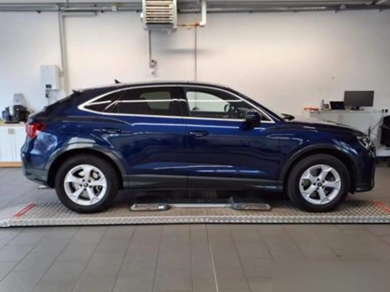 Audi Q3 Sportback 40 TDI quattro S line - photo 3
