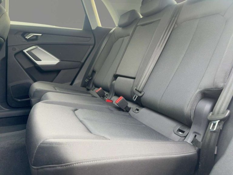 Audi Q3 35 TDI S line - photo 8