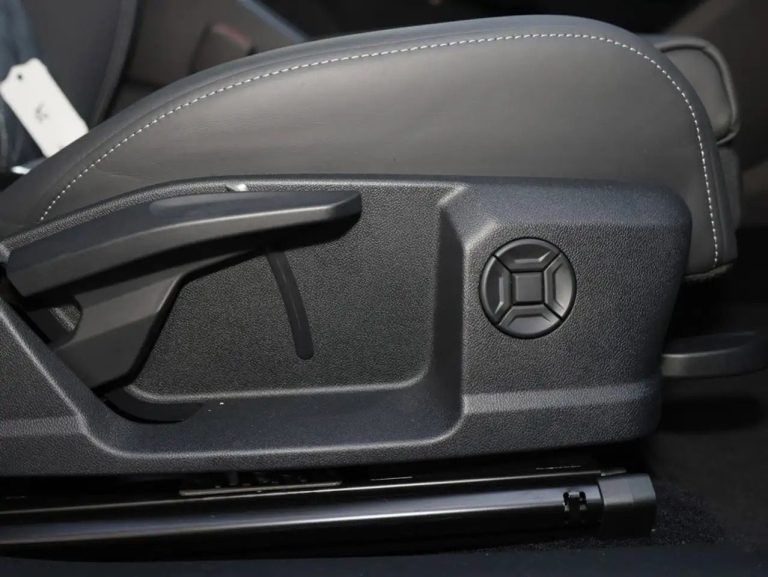 Audi Q4 e-tron 50 e-tron quattro S line - photo 10