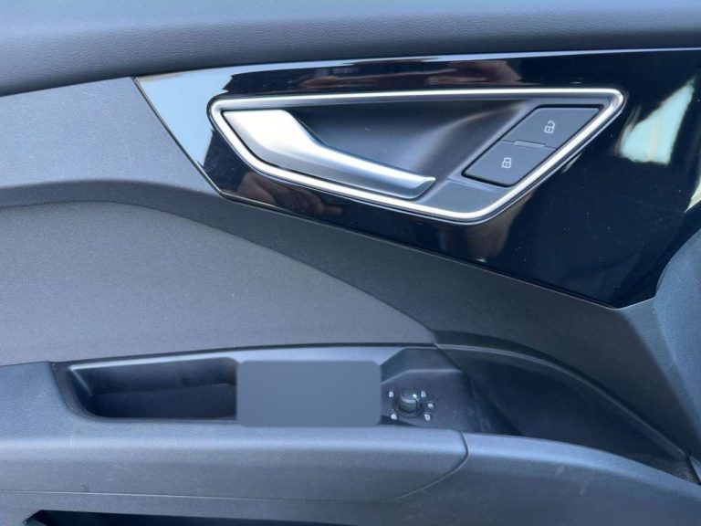Audi Q4 e-tron 40 - photo 12