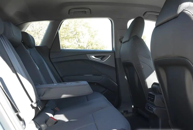 Audi Q4 e-tron 40 e-tron - photo 12