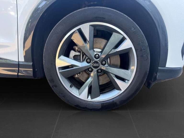 Audi Q4 e-tron 40 Advanced - photo 9