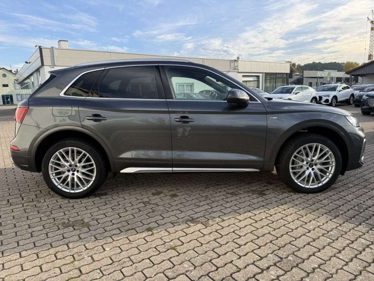 Audi Q5 50 TFSI e quattro S tronic S line - photo 4