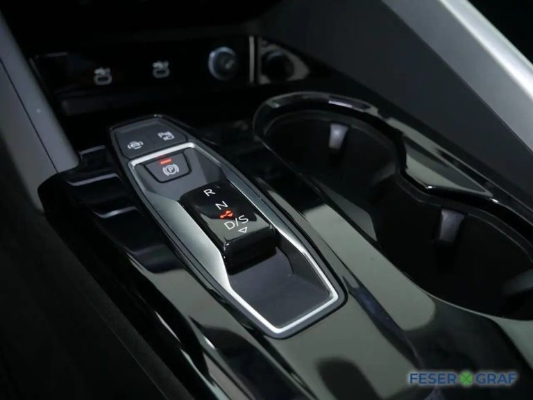 Audi Q5 TFSI - photo 8