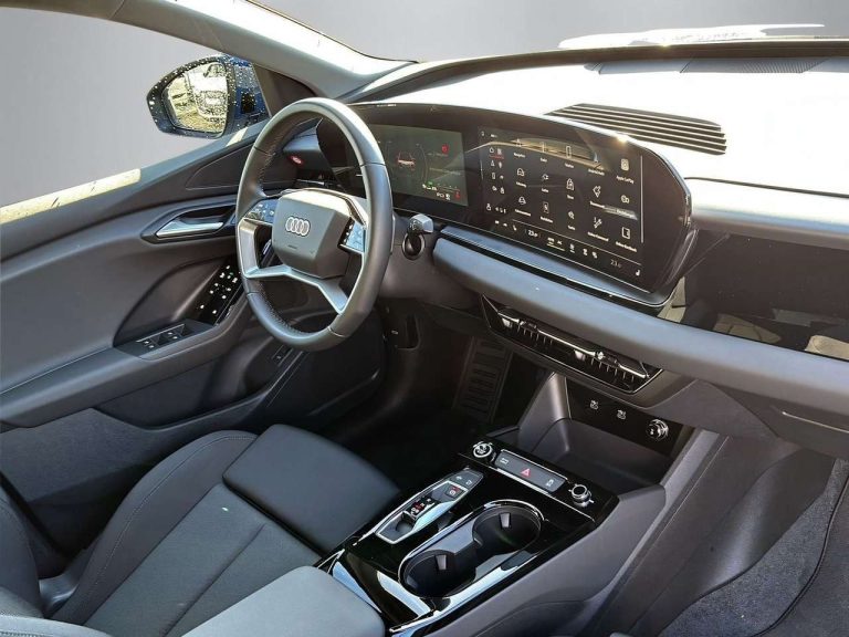 Audi Q6 e-tron 252 ch - photo 11