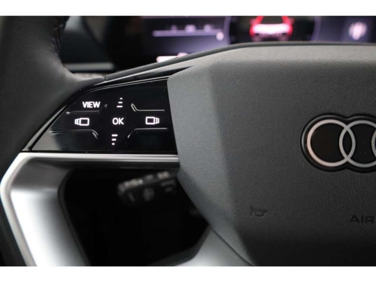 Audi Q6 e-tron S line - photo 12